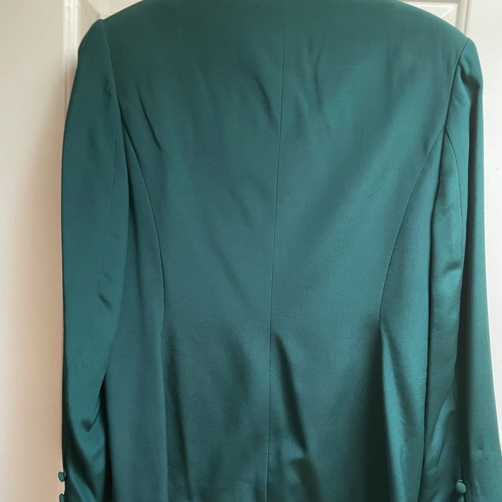 Valerie Stevens Silk Skirt Suit in Emerald Green - Picture 6 of 14